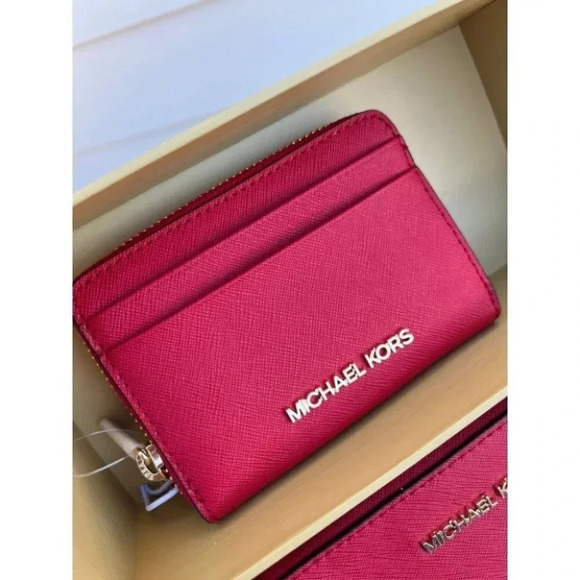Michael Kors Giftable boxed item wallet & Travel Pouch - Bright Red - Picture 5 of 11